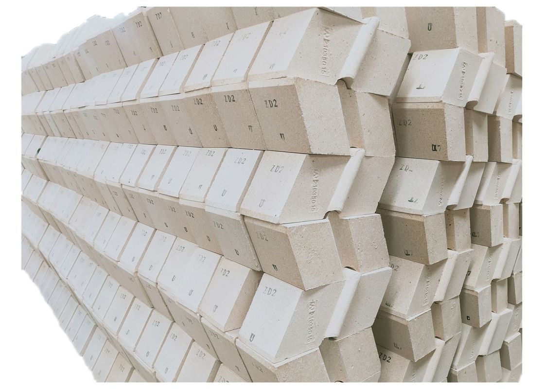 De lage Opnieuw verwarmende Lineaire de Vorm Hoge Alumina van Rate Fire Brick For Fireplace Speciale Baksteen van Preassebly verzet zich tegen 1300 ℃